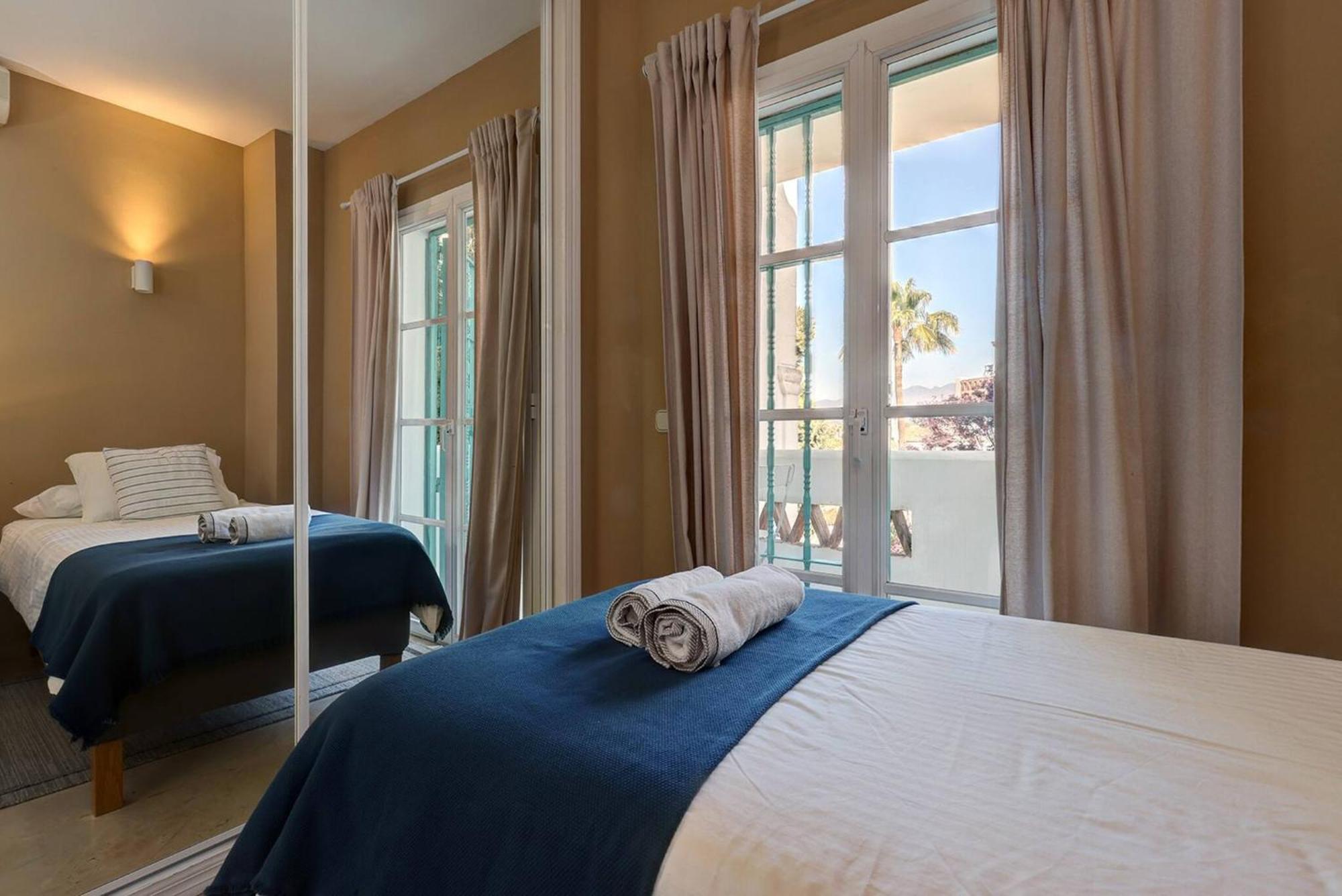053 - Two Bed Mijas Golf Apartment In Popular Matchroom Golf Club Fuengirola Bagian luar foto