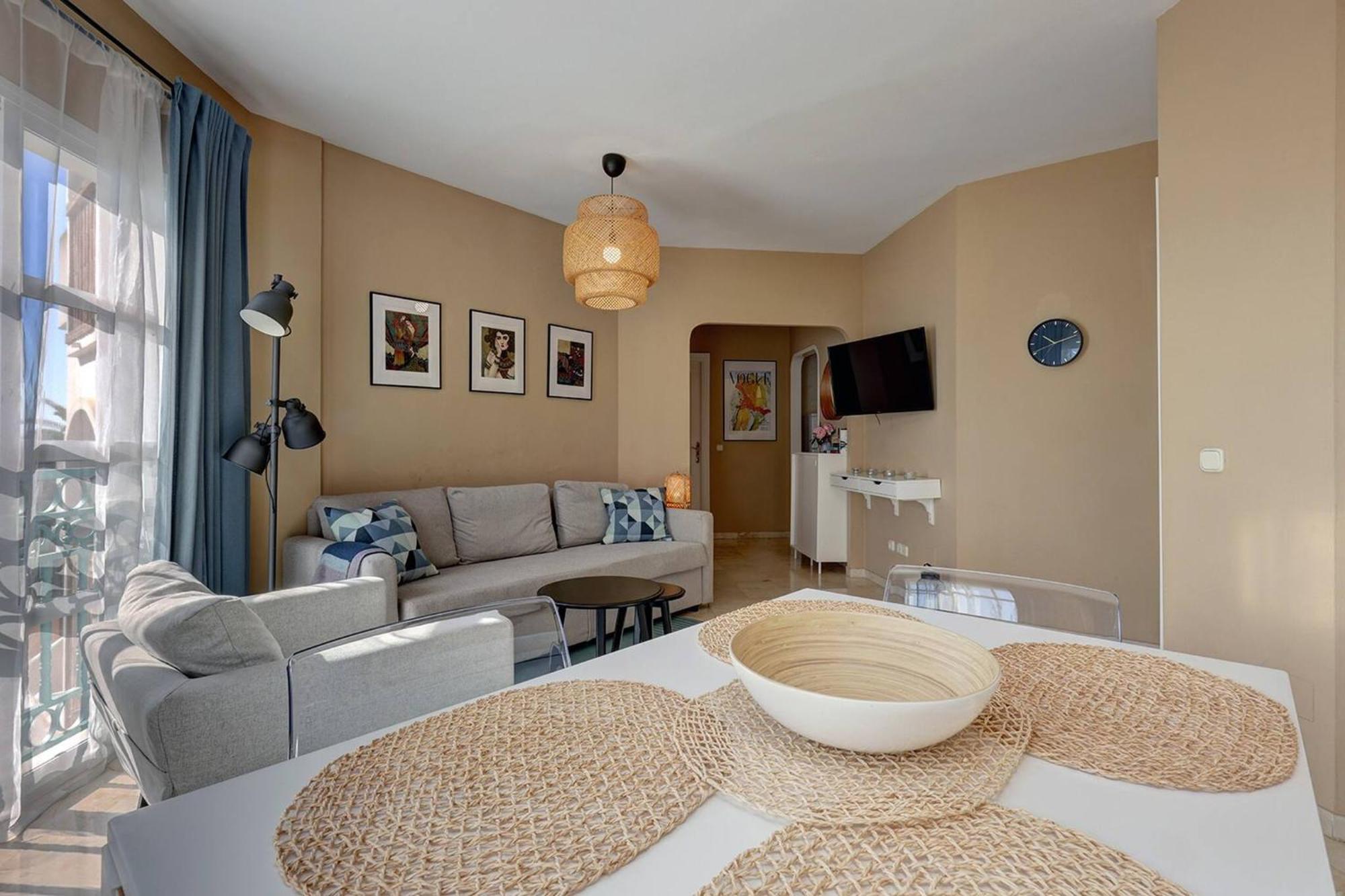 053 - Two Bed Mijas Golf Apartment In Popular Matchroom Golf Club Fuengirola Bagian luar foto
