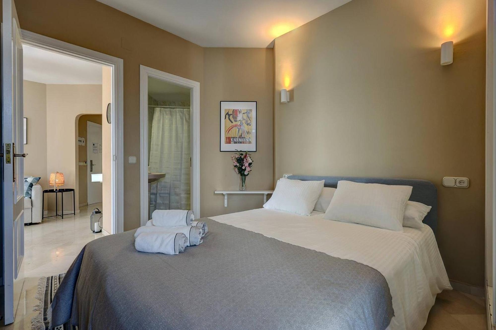 053 - Two Bed Mijas Golf Apartment In Popular Matchroom Golf Club Fuengirola Bagian luar foto